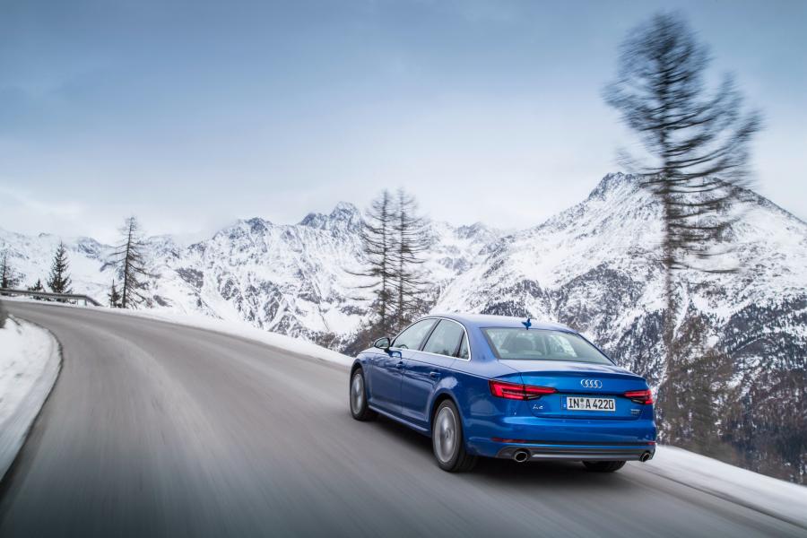 Audi A4 TFSI Ultra S-Line (B9) 2016 года  (фото 9 из 11)
